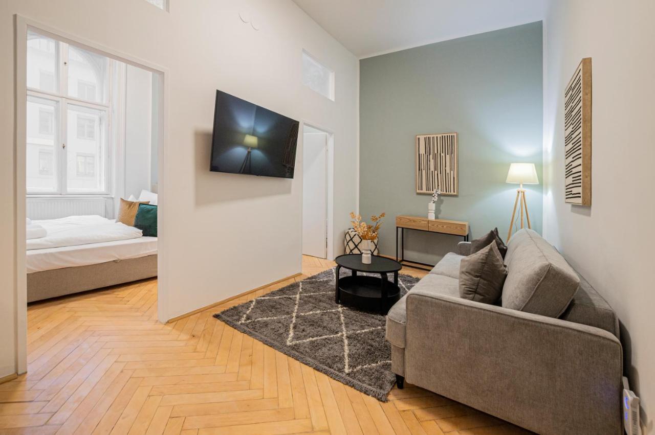 Charming Apt Perfect For 4-6 Tram, Self-Checkin Виена Екстериор снимка